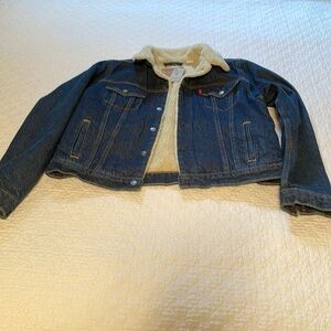 Levi’s Ladies Trucker Sherpa lined Jacket